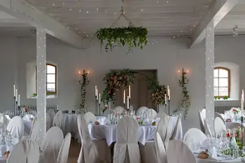 Julbord p&aring; Bosjökloster Slott i HÖÖR | Sverigesfestlokaler.se