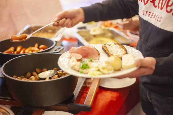 Julbord på Tabergstoppen Rest, Café & Konferens i TABERG | Julbordsportalen.se