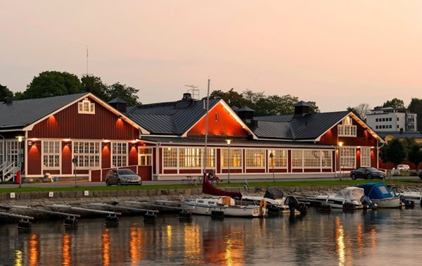 Julbord på Reveljen i V FRÖLUNDA | Sverigesfestlokaler.se